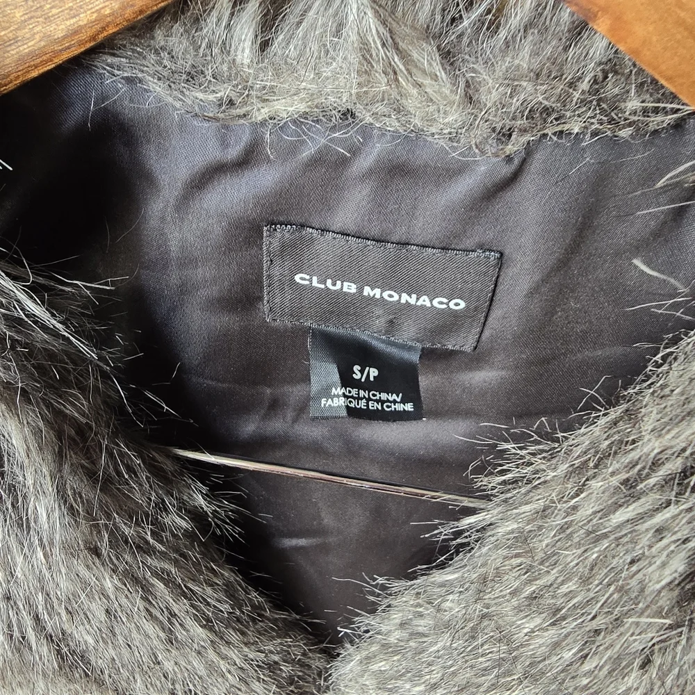 Club Monaco Open Front Faux Fur Vest Womens Small - Picture 6 of 11